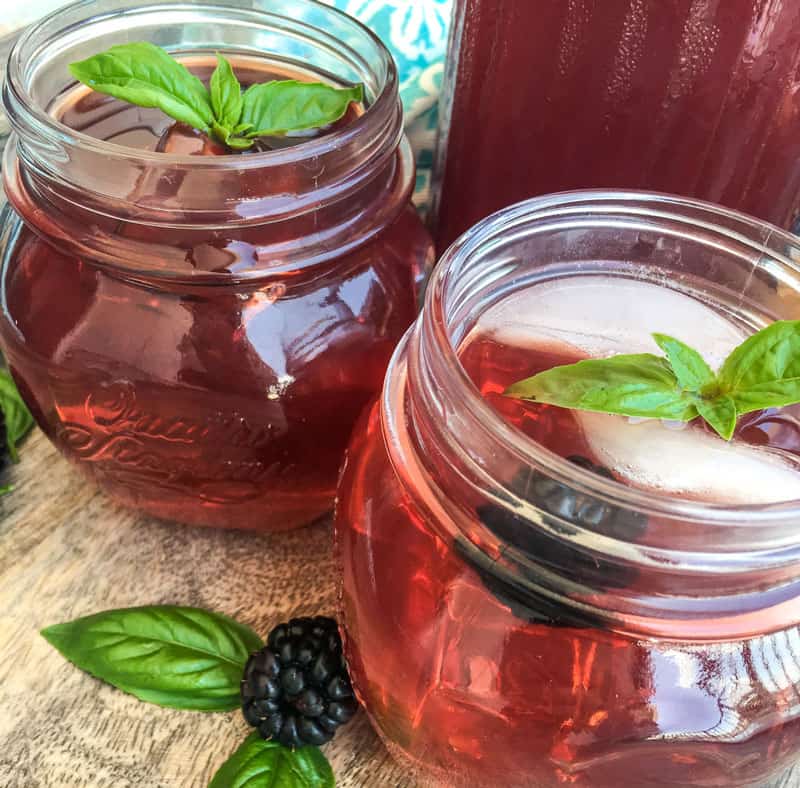 The Incredible Benefits of Blackberry Leaf Tea